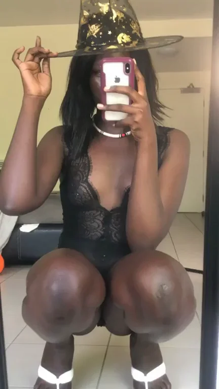 Trick or Treat? Ebony Babe's Oily Halloween Squat Tease 😈🎃