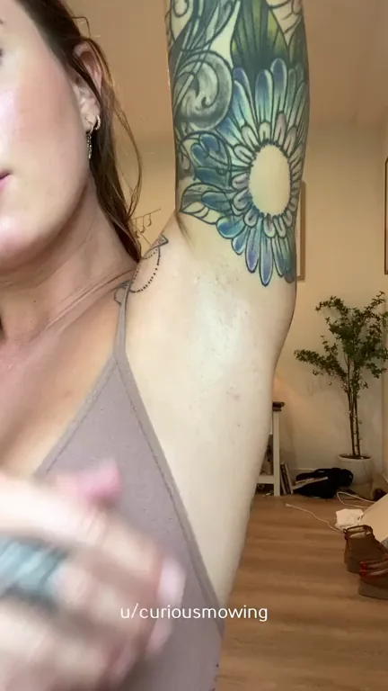 💦 Can This Inked Slut Squirt All Over Your Hungry Face? 😈