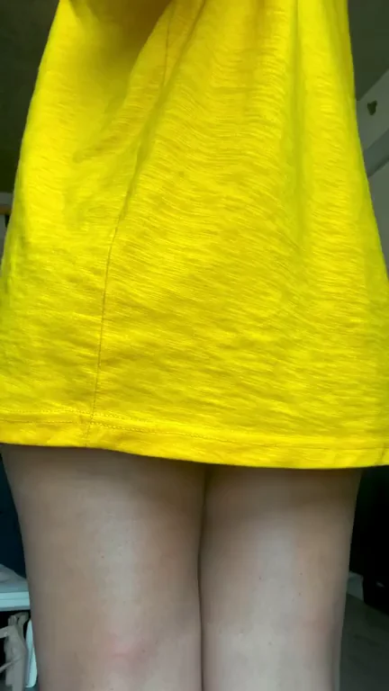 Yellow PJ Shirt Teasing My Thick Ebony Jiggle 🍑💛