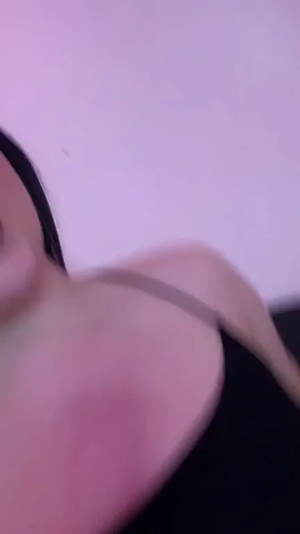 Teasing My Juicy Body for Horny Daddies 😈🍑