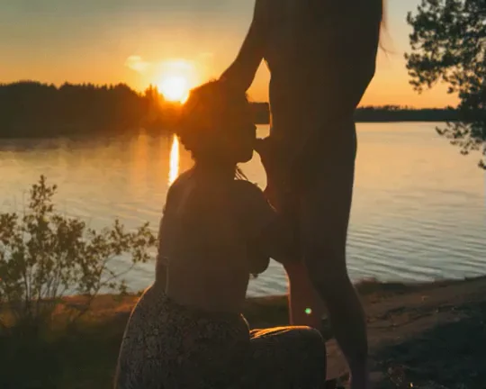 Sunset Slut Sucks Cock by the Lake 🌅🍆💦