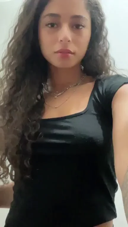 Kinda shy about posting my first titty drop here but hope you guys like it