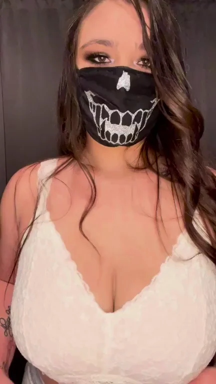 Big tiddy [drop]to start the day! (Oc)