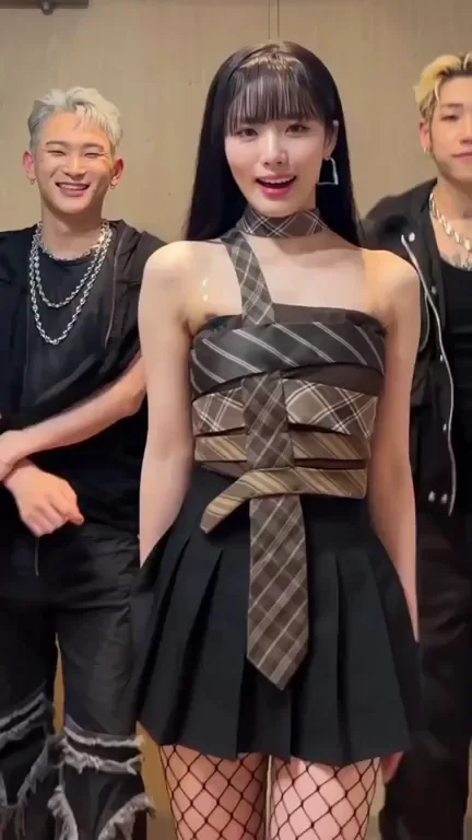 🔥 Jiwon from Fromis_9 Teases in Mini Skirt & Fishnets 💦