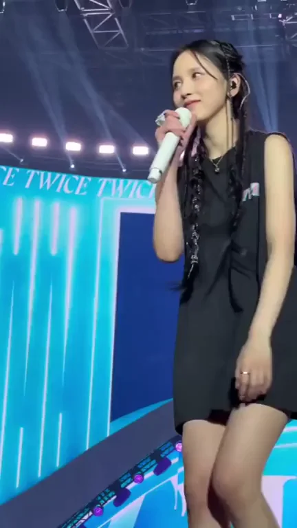 🔥 TWICE Mina & Nayeon Stage Slut-Out 💦 Kpop Ass Tease