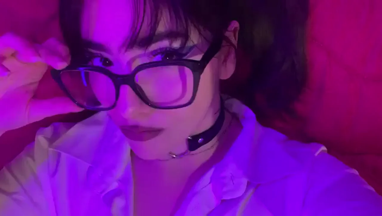 Say Hi If Your Cock's Rock Hard Right Now 😈🍆💦