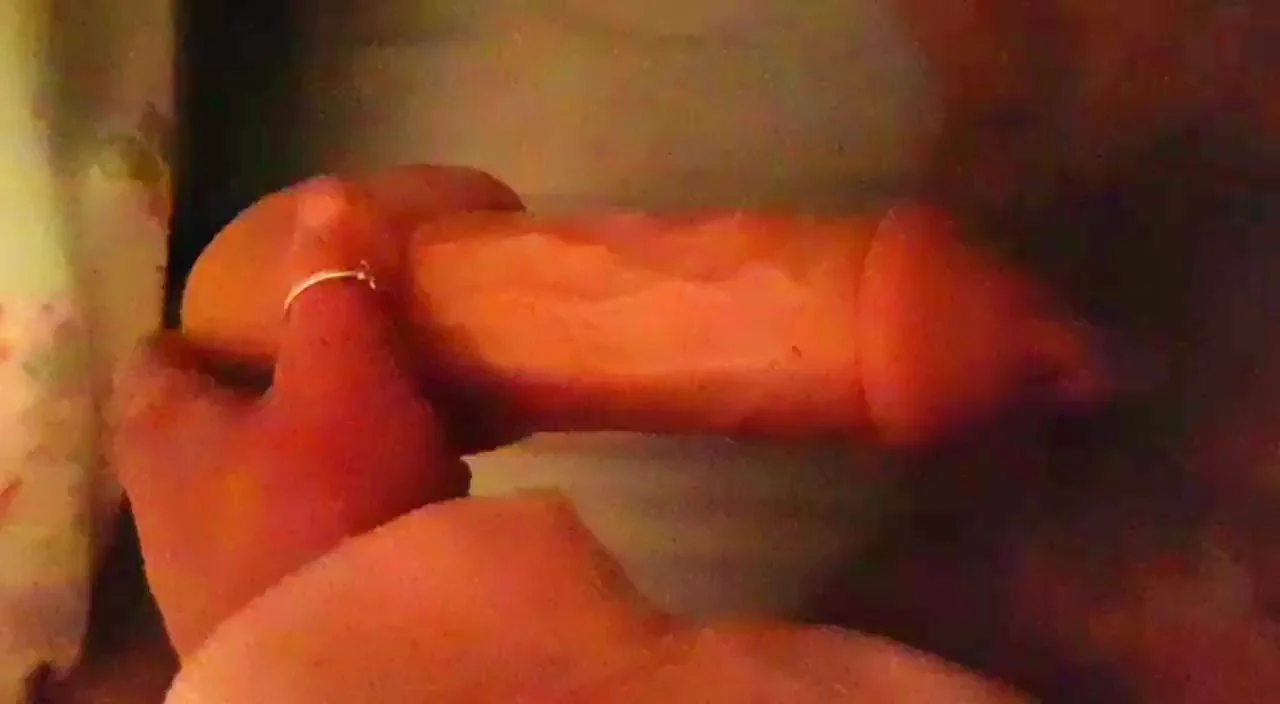 Huge Dildo Hairy Pussy Close Up