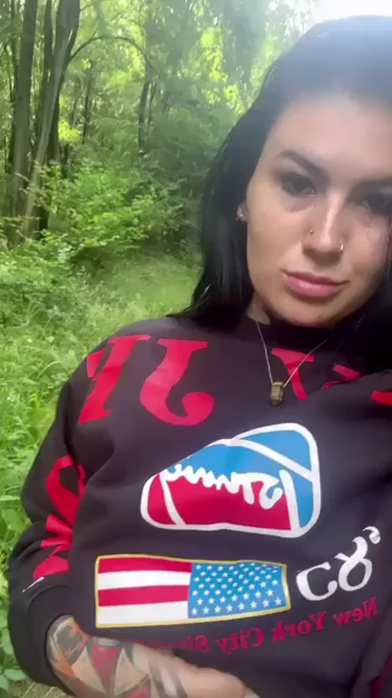 I should be your goth slut with benefits