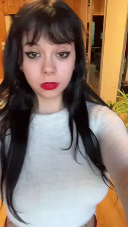 I like to think I look pretty