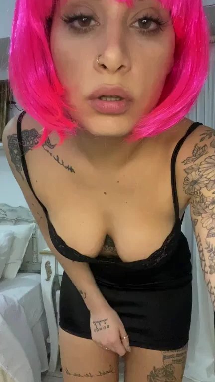 When the camera is on I get horny by default