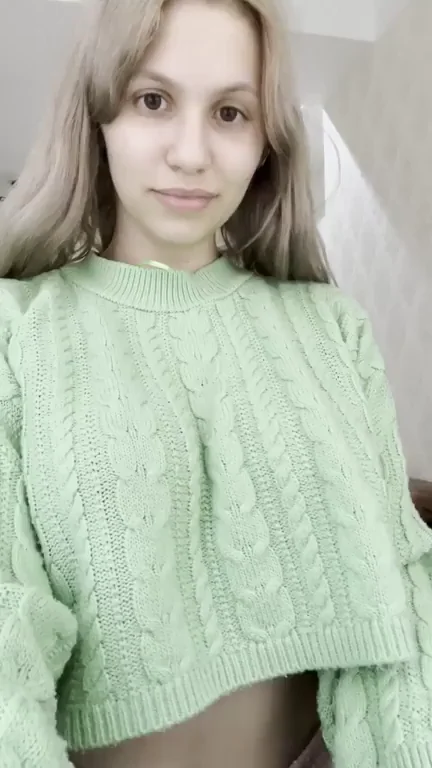 Petite Slut Begs: Cum Inside Me? 😈💦