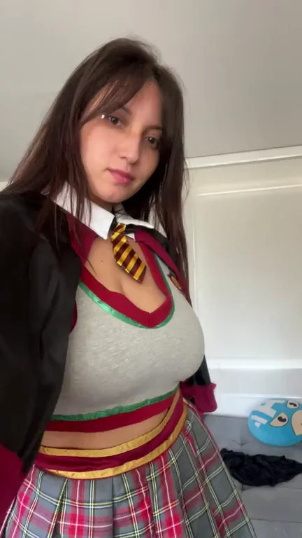 🔥 Fiery Hermione Cosplay Titty Drop Tease 💥