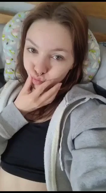 Stepdaughter's Slutty Plea: Kiss My Lips, Daddy 🥺💋
