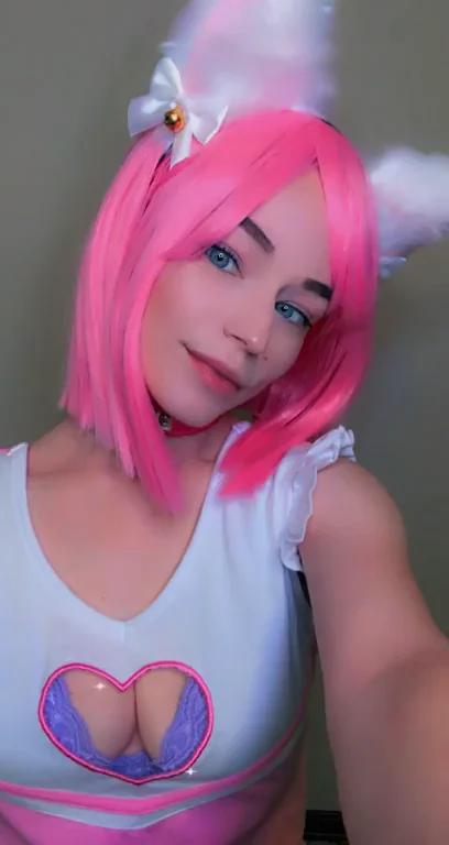 Pink Kitty Neko Tease 🐱💕🔗