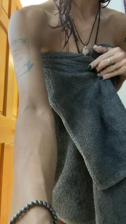 [f21] when you post just bc youre horny