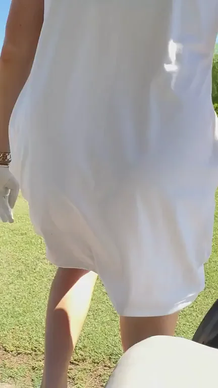 Blonde Hotwife Flashes Juicy Ass on Golf Course for Strangers