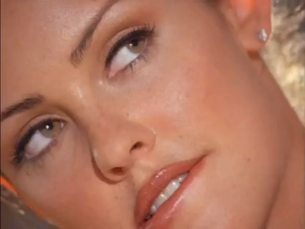 Summer Altice (2000)