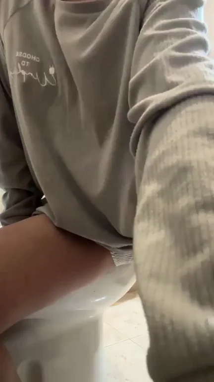 Knowing I'm being watched makes me so fucking horny