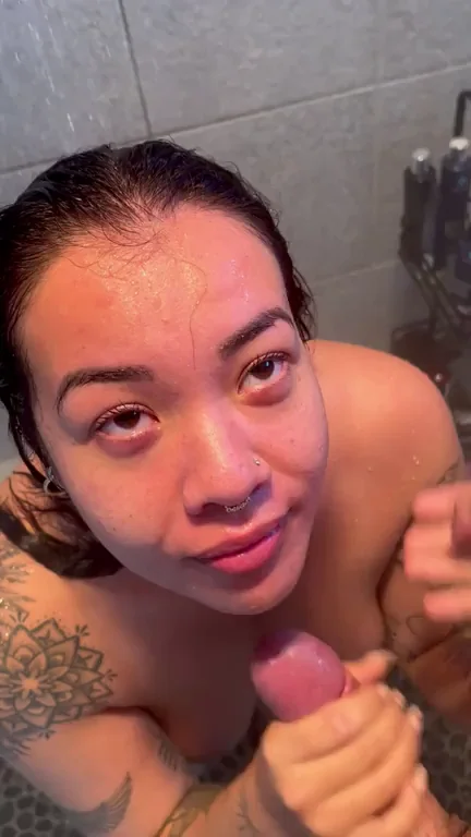 Shower Cock Sucking Slut Loves Gagging on That Dick 💦🍆😈