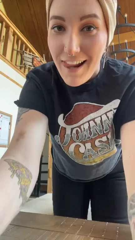 Cute Blonde's OOTD Tease to Epic Titty Drop Reveal