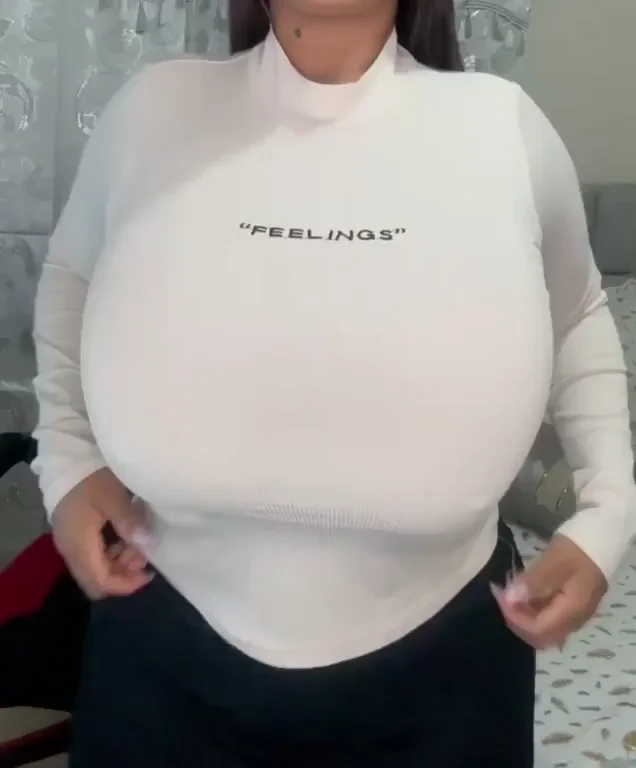 Rate the bounce on my saggy ltina milkers