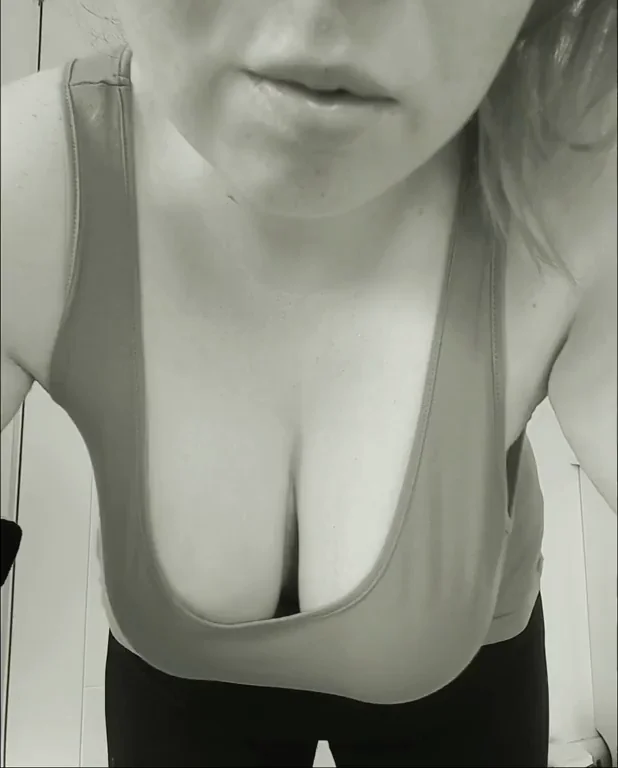 Back & Bouncing Those Juicy Downblouse Tits! 💋👀