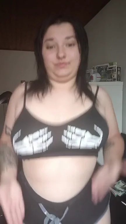 Pound My Inked Slut Hole Harder & Deeper 😈🍑💦