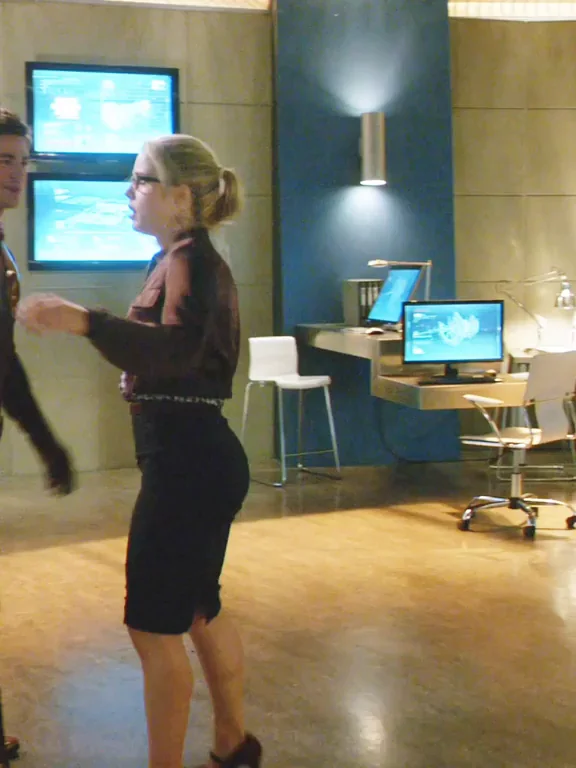 Emily Bett Rickards in The Flash