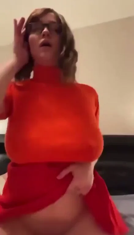 Velma riding dick