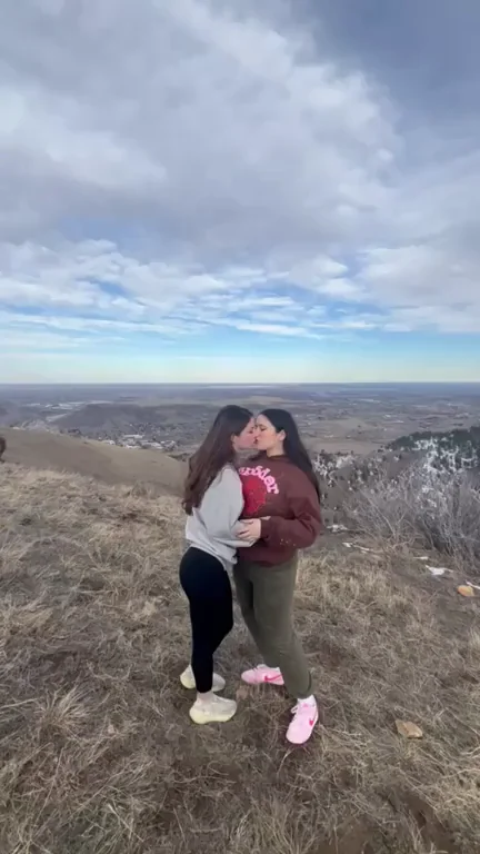 Good friends kiss each other,