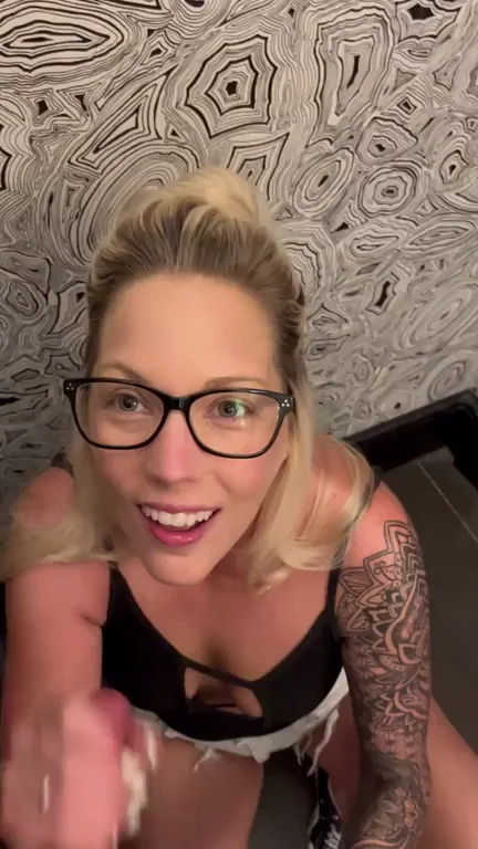 Cover my glasses with all your cum until I really can't see