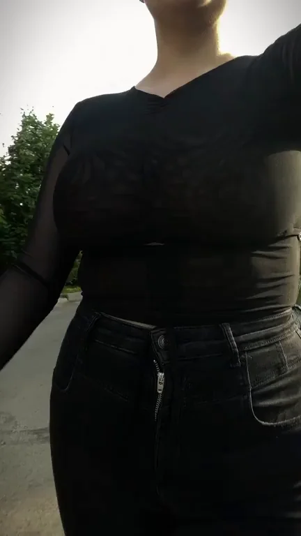 Good Morning Tits Flash to My Horny Neighbors 😘🍈🍈