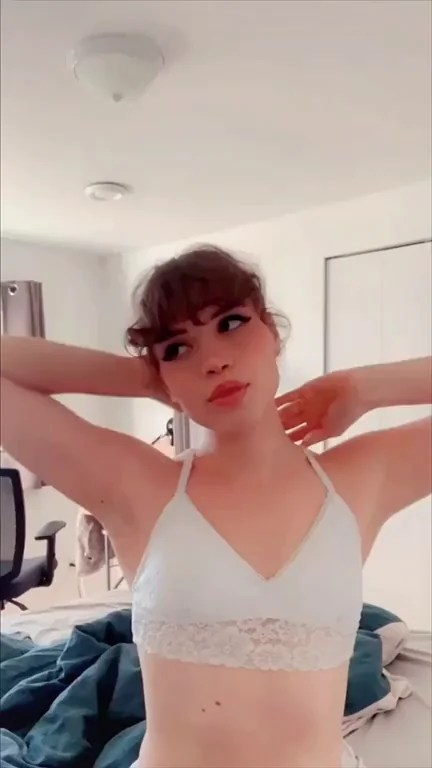 Would u kiss my girl cock?