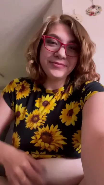 Saggy Tits MILF Teases: More Jiggle, More Giggle Fun