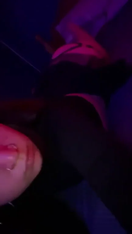 How Hard Would You Pound This Slutty Hole, Daddy? 🍑💦