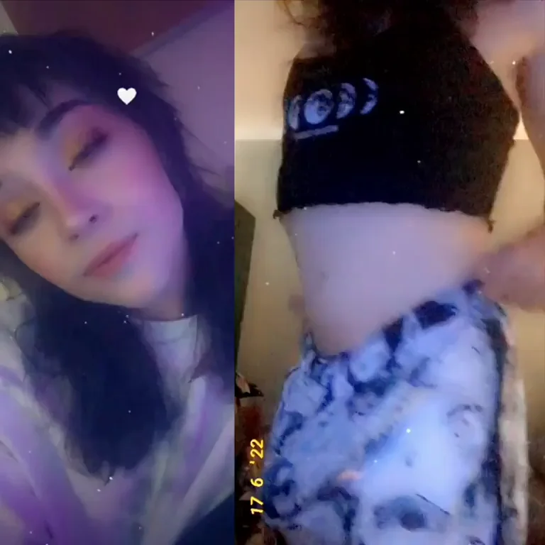 Stop Scrolling & Stroke to My Huge Futa Cock 😈🍆💦