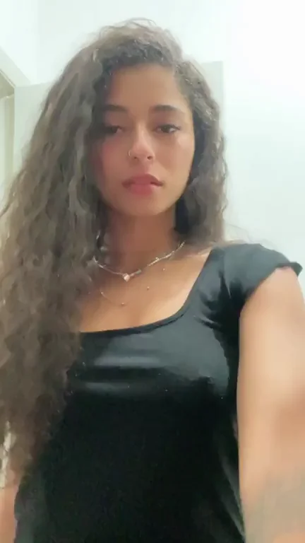 Curvy Cam Slut Teases: How Hard Would You Smash This Thick Latina?