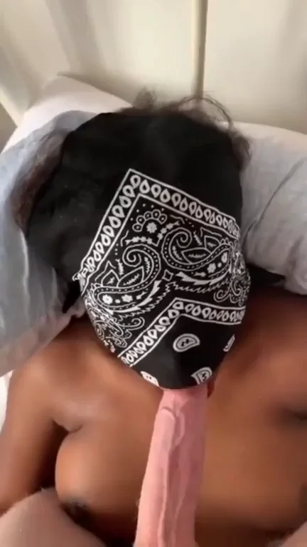 Ebony Slut Deepthroats Massive 8 Inch BWC 🍆💦