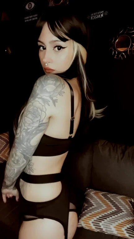 can i try on lingerie for you
