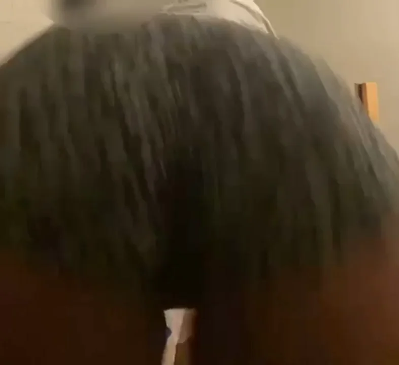 🍑 Can This Juicy Ass Twerk for Your Cock? 🔥