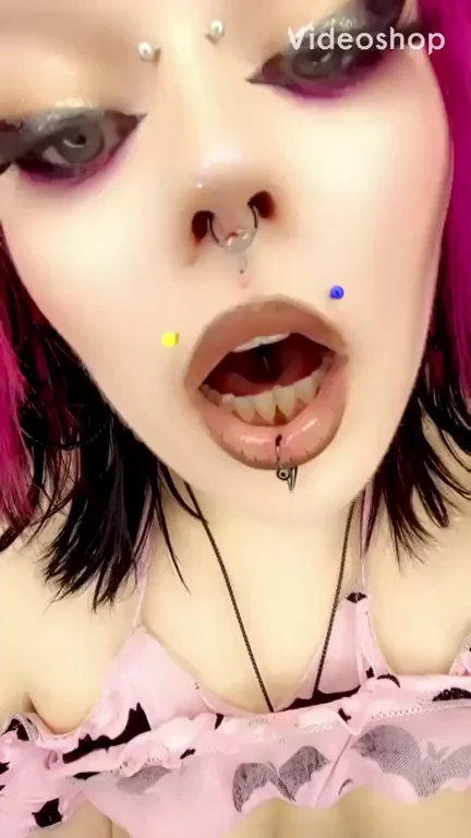 Your brain goes all mushy when you look at me. Dominant lady. 592 photos, 391 small videos and counting. 35% off for a limited time! Link in comments