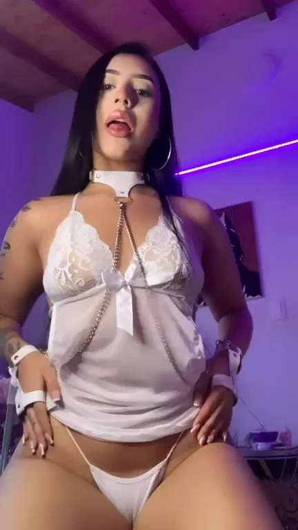 Skip College, Serve This Thick Latina Ass Daddy 🍑💦
