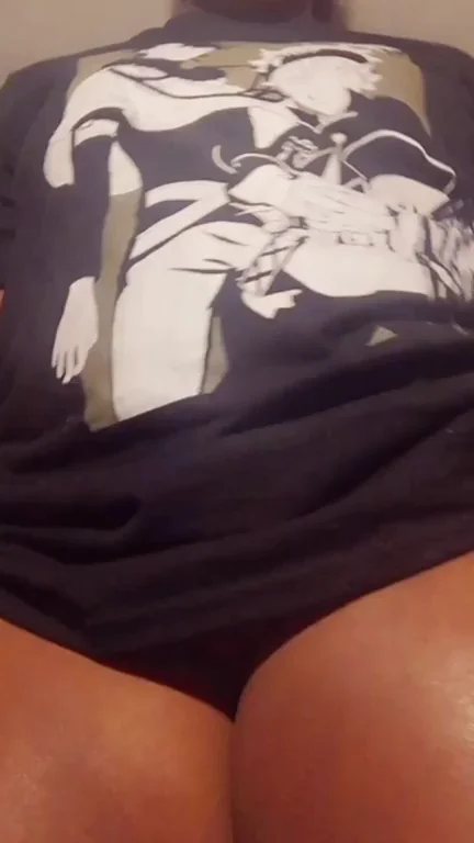 Ebony Anime Slut Bends Over for Booty Tease