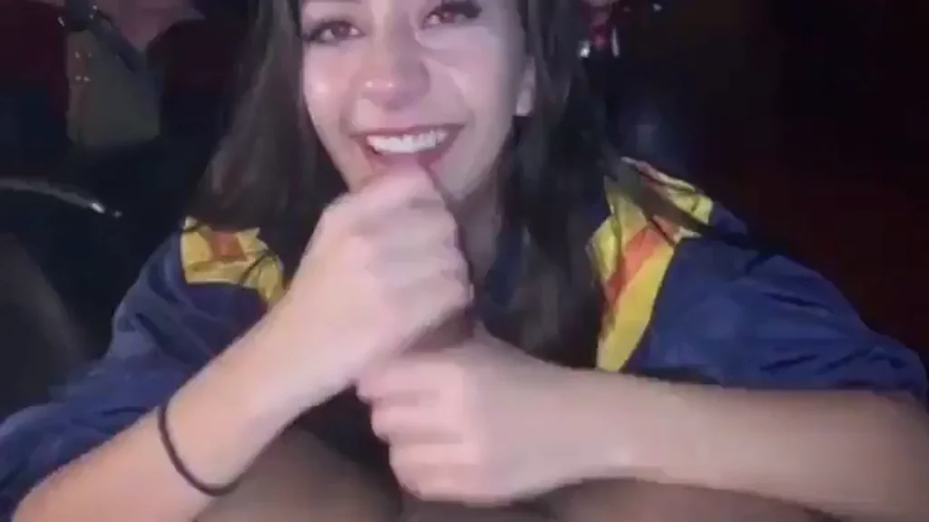 🔥 Pretty College Slut's Sloppy BJ Tease 😈 Full Pack in Comments!