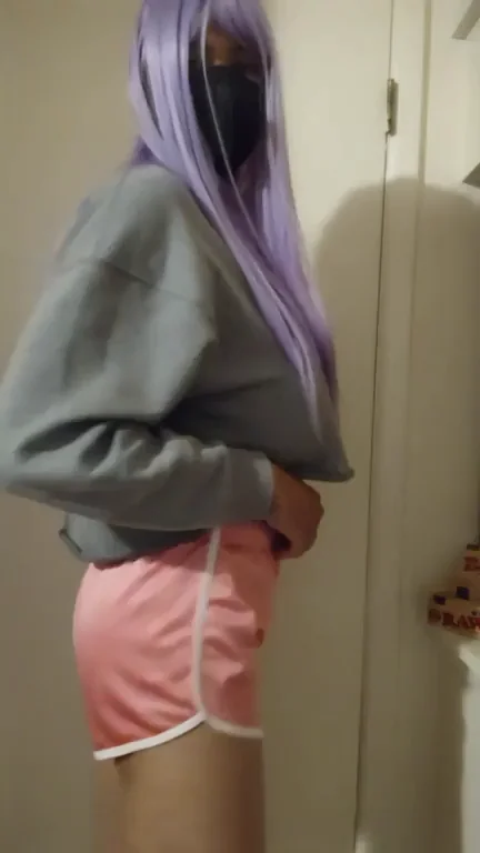 Big tits and booty shorts, two of my favorite things 🥵