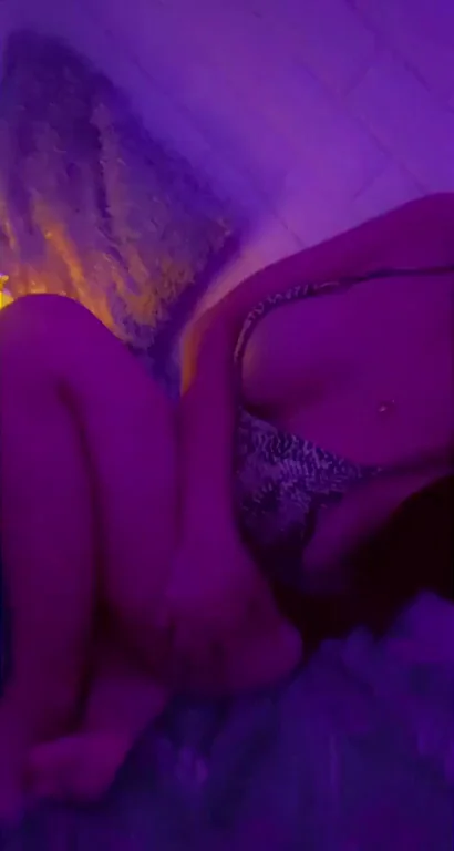 🔥 Pinay Teen Slut 19yo from Philippines Teases Her Juicy Curves! 🇵🇭💦