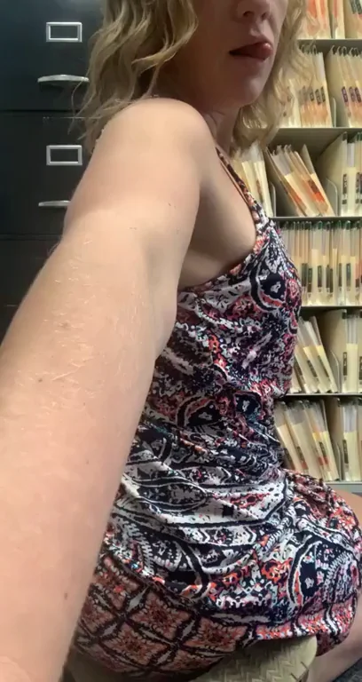 Boss Can't Resist My Tight Dress 🍑💋