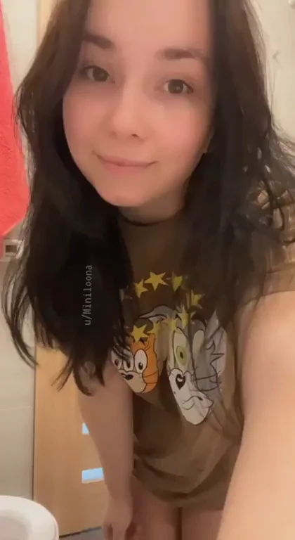 Morning bouncy boobies