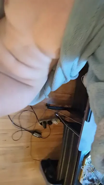 Waxed Slut Pussy Tease: Cock-Exploding Bald Cunt Close-Up!