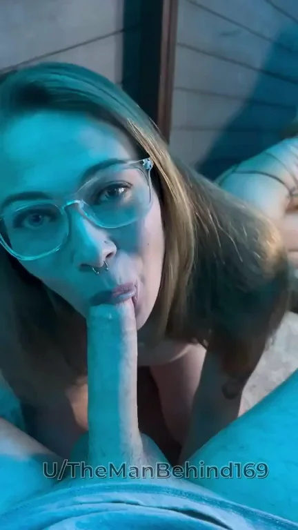 Blonde MILF Deepthroats Huge Cock 💦🔥